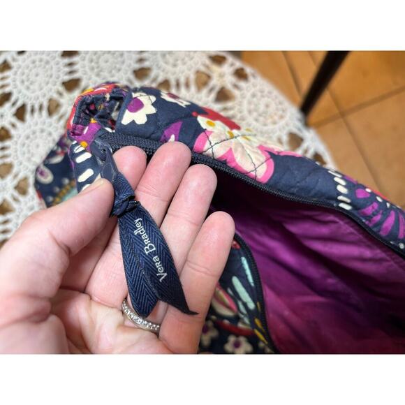 Vera Bradley quilted handbag with adjustable strap in excellent condition - Picture 7 of 9